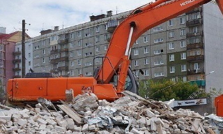 Вывоз строительного мусора с участка в Усть-куте недорого от 1537 руб. | 2Землекопа-Утк