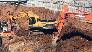 Разработка котлована экскаватором под фундамент в Усть-куте — цена от 2562 руб. | 2Землекопа-Утк